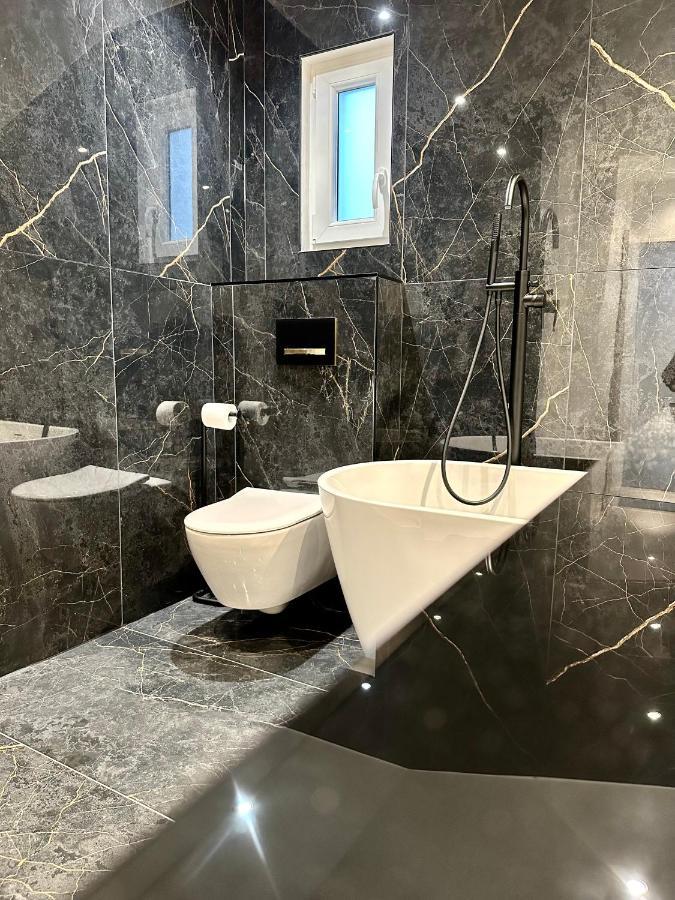 Bel Appartement Avec Parking Au Coeur De Reims Eksteriør bilde